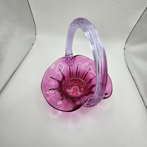 Cranberry glass basket with small great details! - Picture 3 of 7